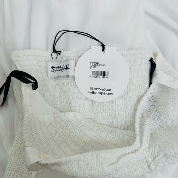 S/W/F Halter Dress - Picture 7 of 9